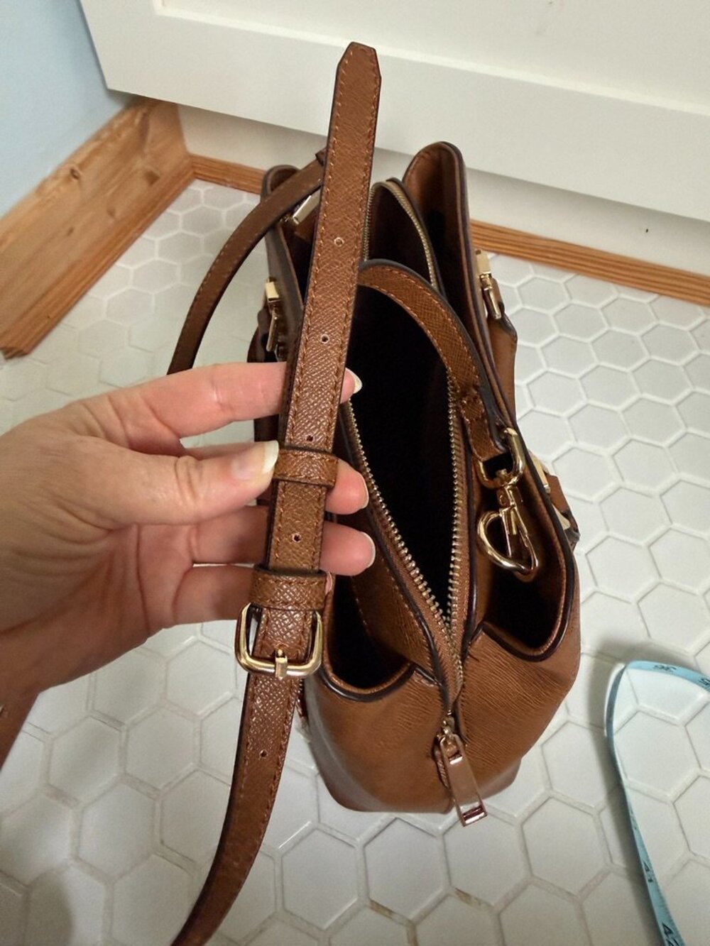 ALDO Cognac Brown Structured Satchel Tote Crossbody Bag Gold Hardware Work Bag - Picture 8 of 8